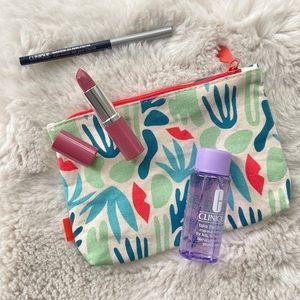Beauty bundle clinique Ipsy lipstick makeup remover makeup bag and eyeliner gift